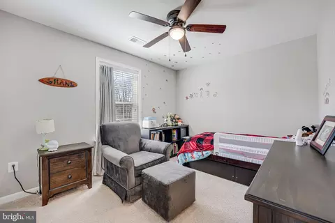 Bedroom - 3825 Grafton Ct, Triangle, VA 22172 photo 1 of 12