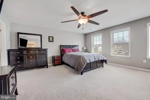 Bedroom - 3825 Grafton Ct, Triangle, VA 22172 photo 5 of 12