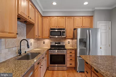 Kitchen - 7231 Traphill Way, Gainesville, VA 20155 photo 2 of 4