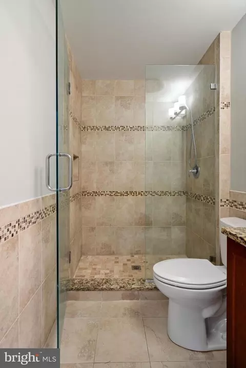 Bath - 7231 Traphill Way, Gainesville, VA 20155 photo 7 of 7