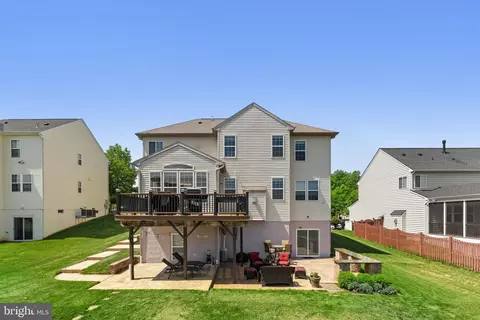 Exterior - 3254 Kira Ct, Triangle, VA 22172 photo 24 of 27