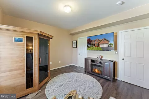Bedroom - 3254 Kira Ct, Triangle, VA 22172 photo 14 of 14