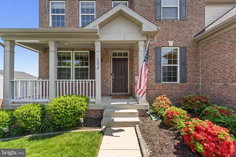 Exterior - 3254 Kira Ct, Triangle, VA 22172 photo 2 of 27