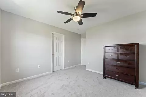 Bedroom - 3254 Kira Ct, Triangle, VA 22172 photo 6 of 14
