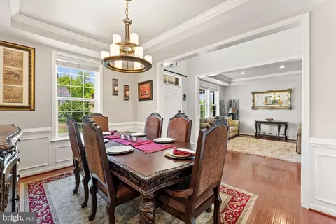 Dining - 3254 Kira Ct, Triangle, VA 22172 photo 2 of 4