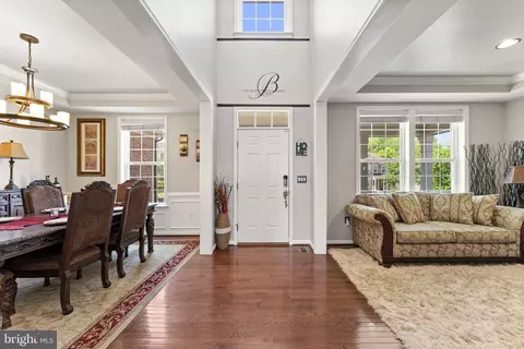 Entry Way - 3254 Kira Ct, Triangle, VA 22172 photo 2 of 4