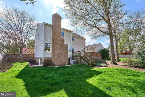 Exterior - 8654 Ruffin Ct, Manassas, VA 20109 photo 11 of 15