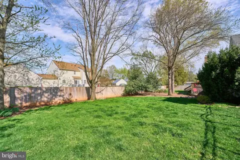 Exterior - 8654 Ruffin Ct, Manassas, VA 20109 photo 15 of 15