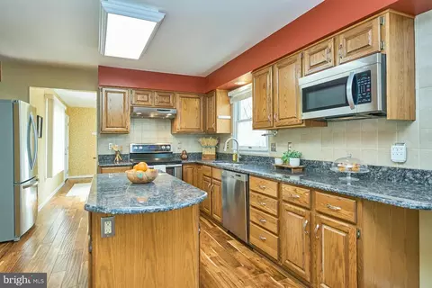 Kitchen - 8654 Ruffin Ct, Manassas, VA 20109 photo 3 of 3