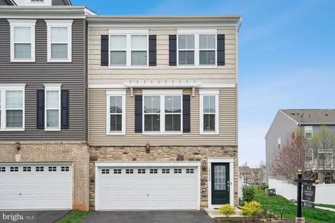 10628 Hinton Way, Manassas, VA 20112