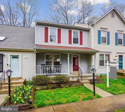 4306 Jonathan Ct, Dumfries, VA 22025