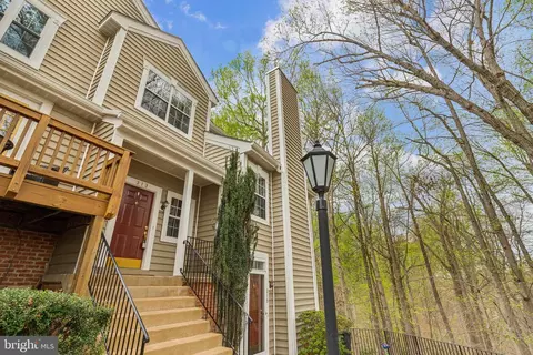 313 Overlook Dr #313, Occoquan, VA 22125