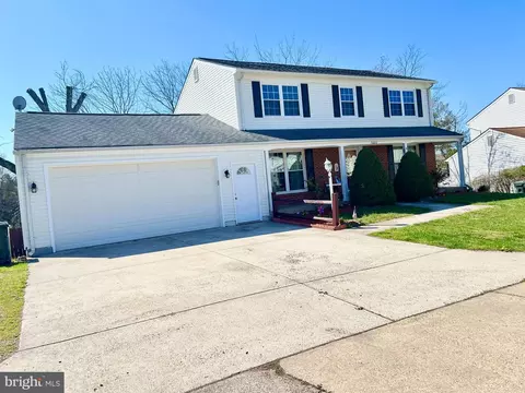 Exterior - 7660 Michelle Ct, Manassas, VA 20109 photo 2 of 6