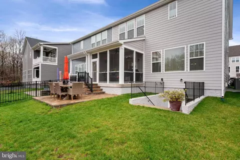 18174 Moss Garden Rd, Dumfries, VA 22026