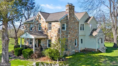 13704 Carriage Ford Rd, Nokesville, VA 20181