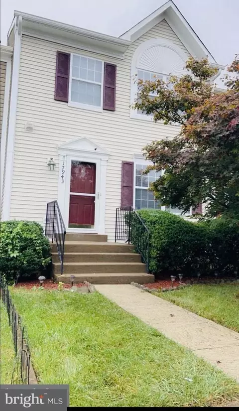 17943 Milroy Dr, Dumfries, VA 22026