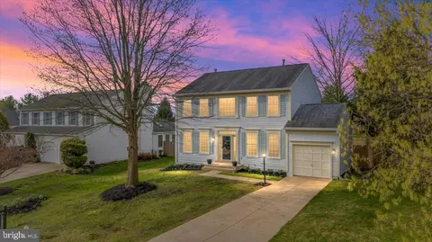 8940 Dennis Ct, Bristow, VA 20136