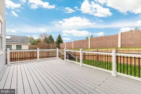 Exterior - 8940 Dennis Ct, Bristow, VA 20136 photo 2 of 10