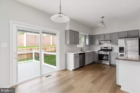 Kitchen - 8940 Dennis Ct, Bristow, VA 20136 photo 1 of 4