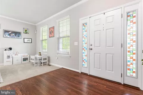 18599 Quantico Gateway Dr, Triangle, VA 22172 photo 2