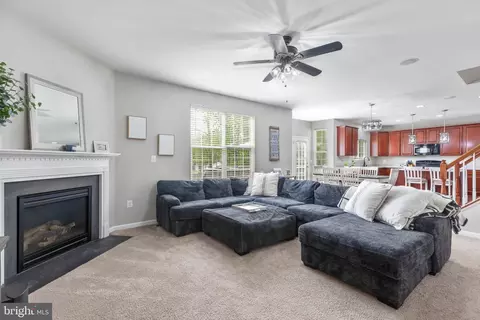 18599 Quantico Gateway Dr, Triangle, VA 22172 photo 18