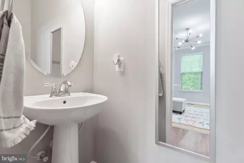 18599 Quantico Gateway Dr, Triangle, VA 22172 photo 7