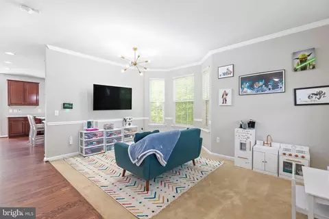 18599 Quantico Gateway Dr, Triangle, VA 22172 photo 4