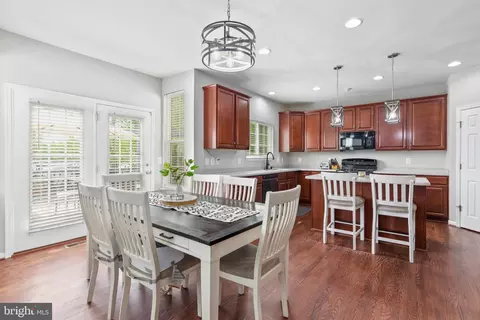 18599 Quantico Gateway Dr, Triangle, VA 22172 photo 14