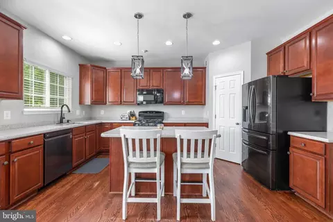 18599 Quantico Gateway Dr, Triangle, VA 22172 photo 11