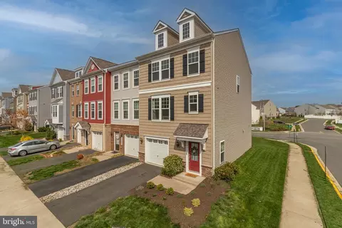 10559 Hinton Way, Manassas, VA 20112