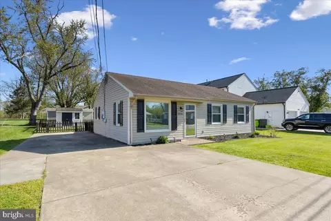 3935 Cameron St, Dumfries, VA 22026