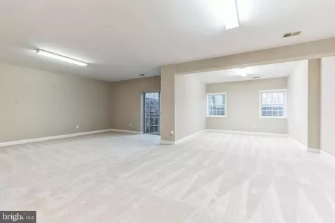 Living - 6545 Box Elder Loop, Gainesville, VA 20155 photo 4 of 5
