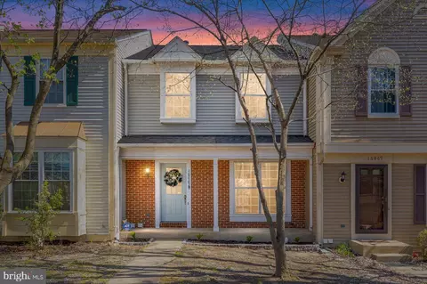 16865 Miranda Ln, Woodbridge, VA 22191