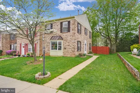4763 S Park Ct, Woodbridge, VA 22193
