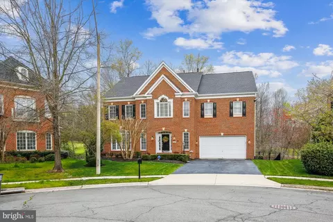 11701 Mercer Hill Ct, Woodbridge, VA 22192