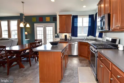 Kitchen - 14339 Broadwinged, Gainesville, VA 20155 photo 2 of 4