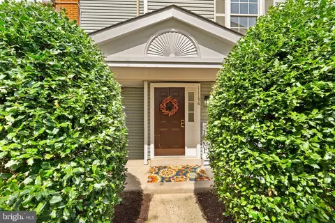 11196 Stagestone Way, Manassas, VA 20109