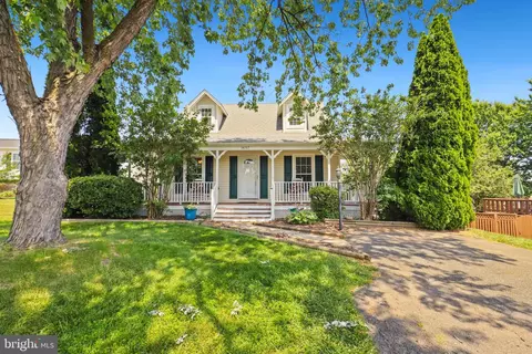 14157 Rahill Ct, Woodbridge, VA 22193