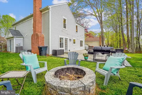 Exterior - 4508 Peppermill Ct, Dumfries, VA 22025 photo 10 of 11