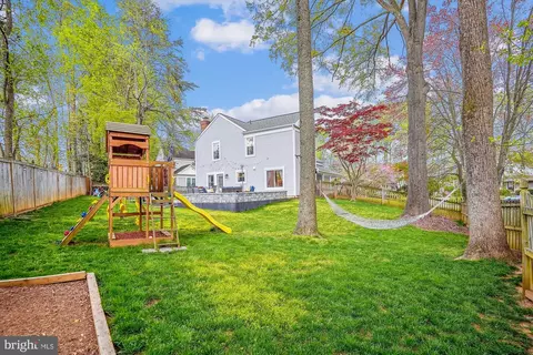 Exterior - 4508 Peppermill Ct, Dumfries, VA 22025 photo 6 of 11