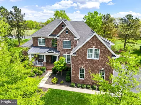 15222 Golf View Dr, Haymarket, VA 20169