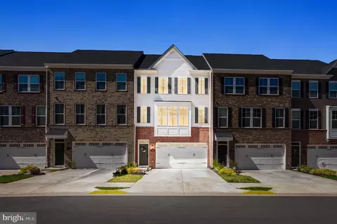 7812 Cove Point Dr, Manassas, VA 20109