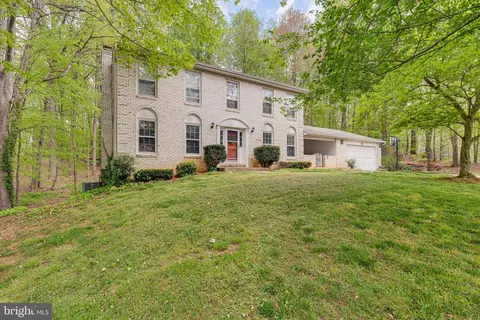 5364 Wade Ln, Woodbridge, VA 22192