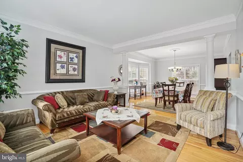 Living - 12321 Grimsby Ln, Bristow, VA 20136 photo 2 of 5