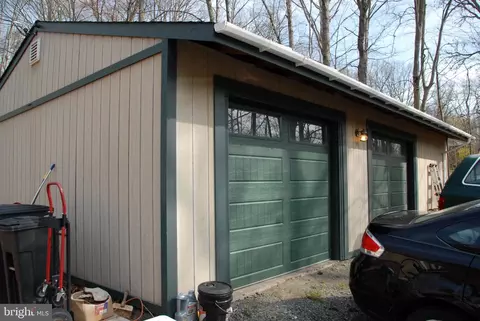 Exterior - 11623 Smithfield Rd, Manassas, VA 20112 photo 6 of 6