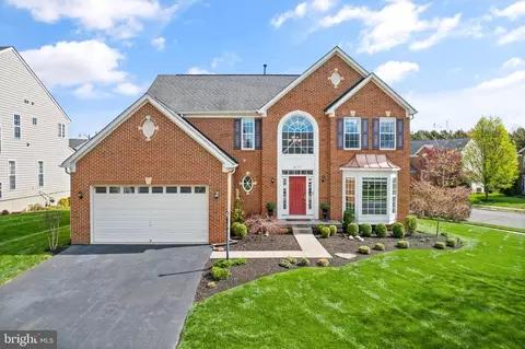 6757 Edgartown Way, Gainesville, VA 20155