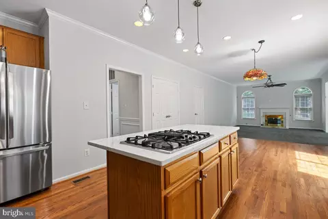 Kitchen - 6367 Etheridge Ln, Manassas, VA 20112 photo 3 of 6