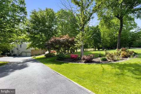 Exterior - 6367 Etheridge Ln, Manassas, VA 20112 photo 4 of 11