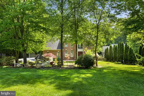 Exterior - 6367 Etheridge Ln, Manassas, VA 20112 photo 3 of 11