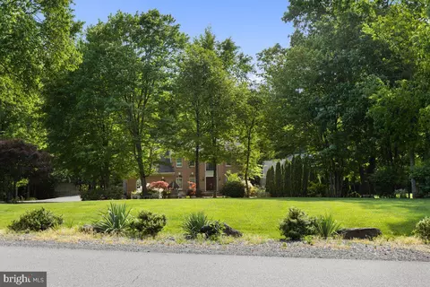 Exterior - 6367 Etheridge Ln, Manassas, VA 20112 photo 2 of 11